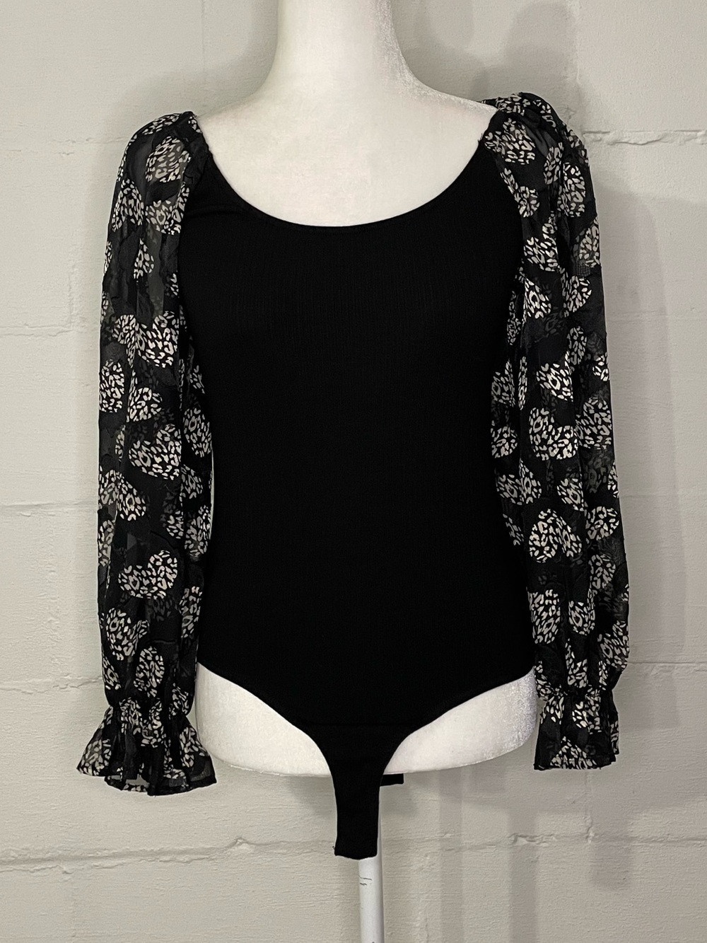 Black Floral Puff-Sleeve Ribbed Bodysuit